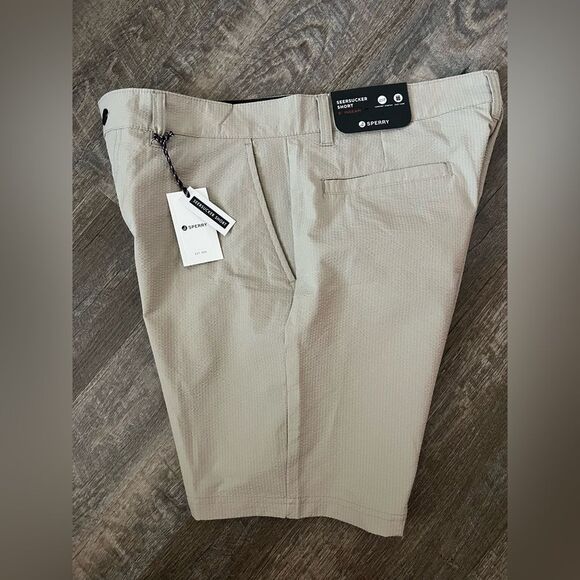 Sperry Seersucker 8"inch Short-Size 34 - Picture 3 of 10